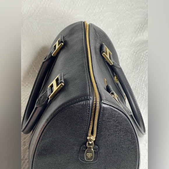 MCM  Boston/ doctor bag - Picture 7 of 13